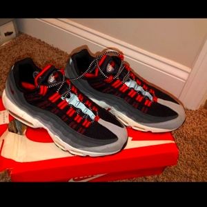 Brand New Air Max 9.5